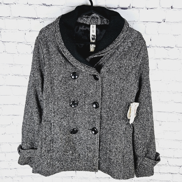 POWDER ROOM | double breasted lined boucle pea coat - Picture 1 of 12
